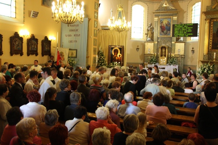 Bogate. Nawiedzenie w parafii pw. św. Jana Ewangelisty