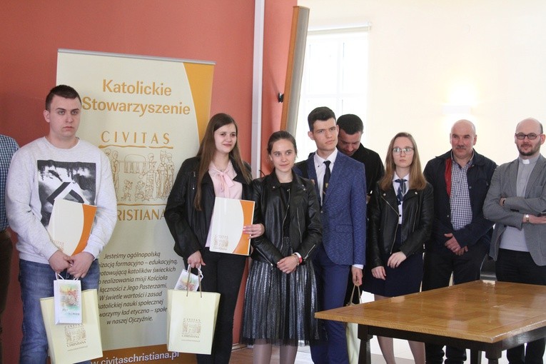 Konkurs "Civitas Christiana"
