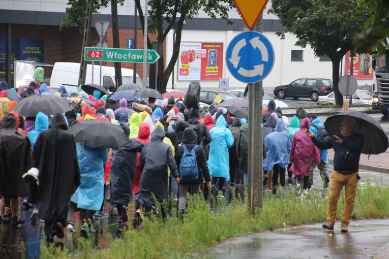 Pielgrzymka na Jasną Górę. Wyjście z Płocka cz.1