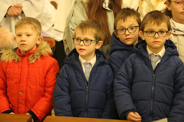 Rogotwórsk. Poświęcenie nowego ołtarza