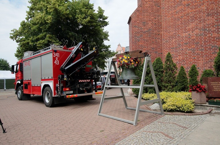 Elbląg-Straszewo: "Dzwony Pokoju dla Europy"