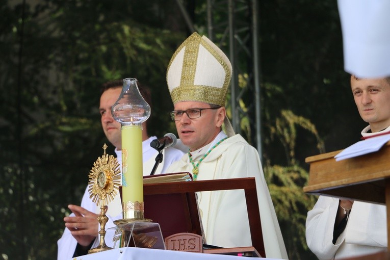 Rostkowo. Pielgrzymka dzieci (część II)