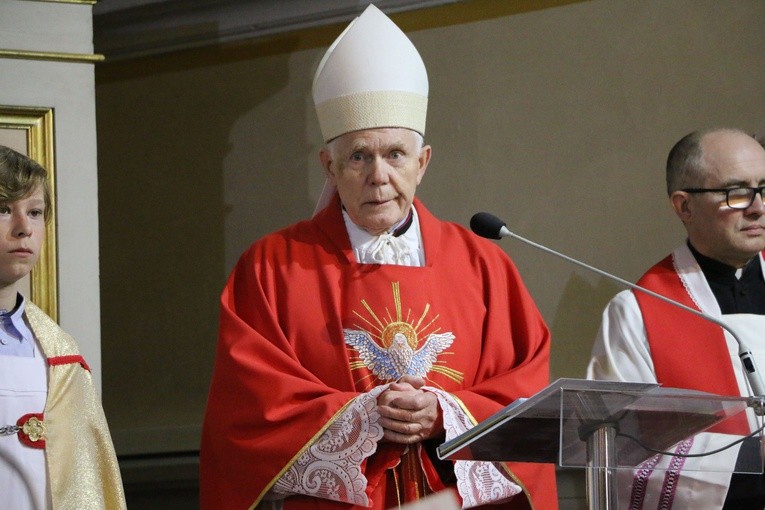 Bierzmowanie w makowskiej farze