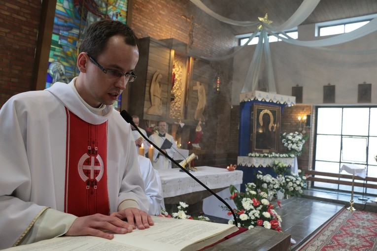 Ostrowite. Nawiedzenie w parafii św. Stanisława Kostki