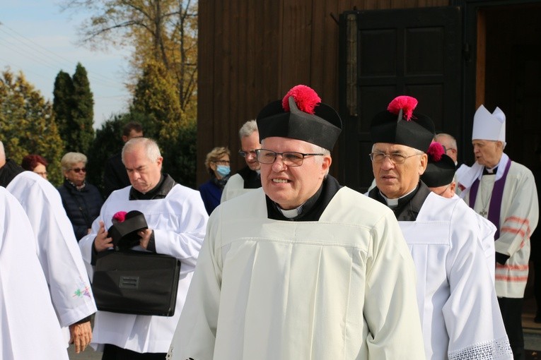 Lekowo. Pogrzeb ks. Tadeusza Janowskiego