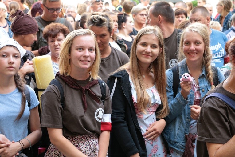 Pielgrzymka 2018. Wejście na Jasną Górę. cz. 2