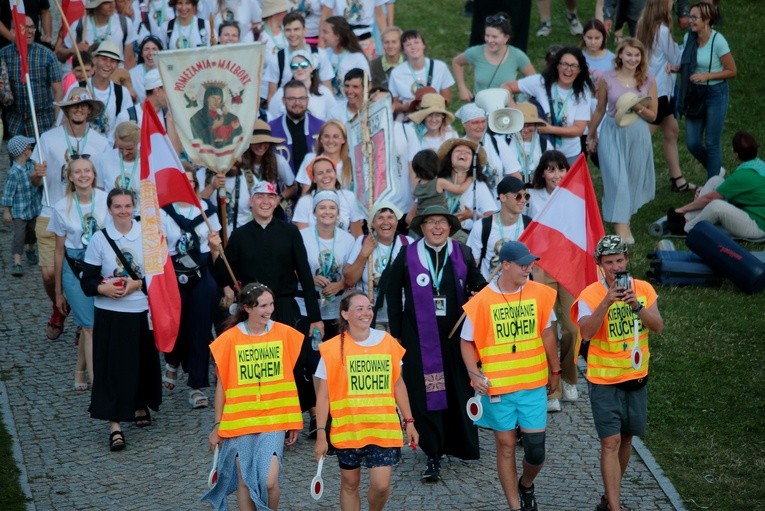 Pieszo i rowerem na Jasną Górę