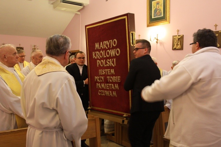 Płock. Nawiedzenie w Domu Księży Emerytów
