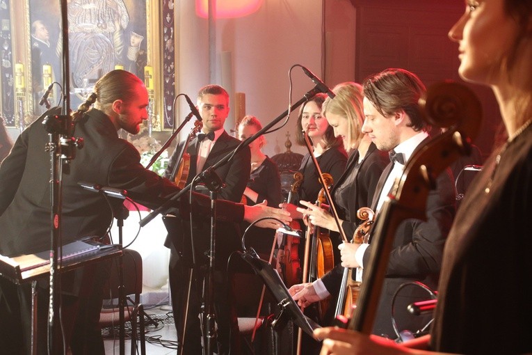 Płock. Koncert papieski