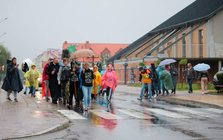 Pielgrzymka do sanktuarium w Piasecznie 