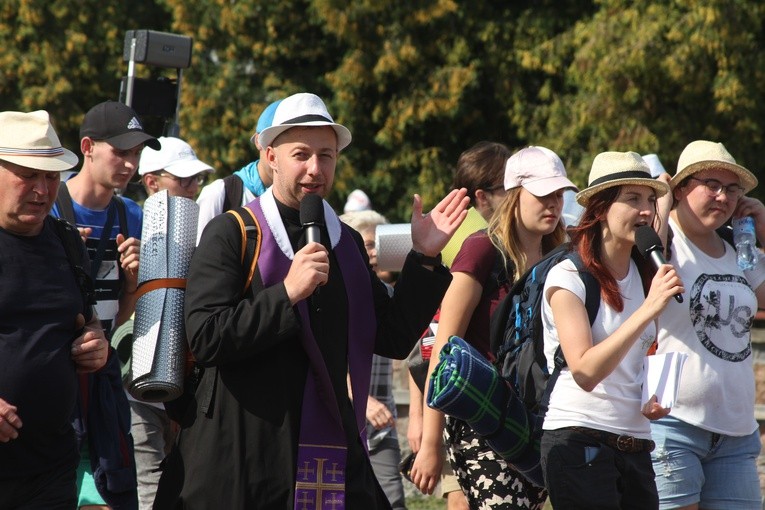 Pielgrzymka 2019. Obiad w Gostyninie