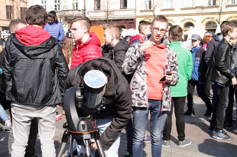 Zaćmienie Słońca w Krakowie