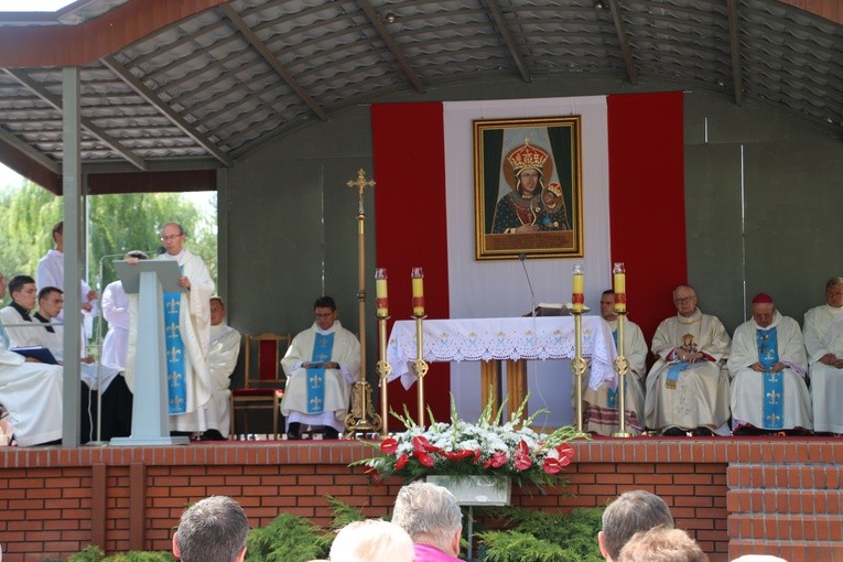 Koronacja w Smardzewie. Część I