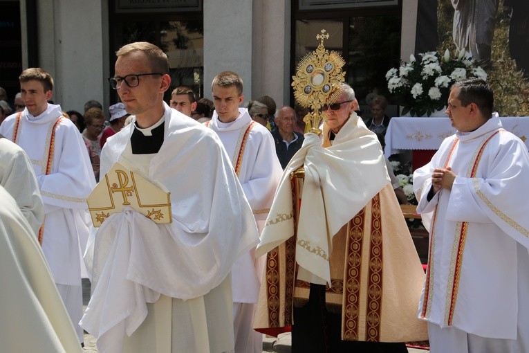 Płock. Procesja Bożego Ciała