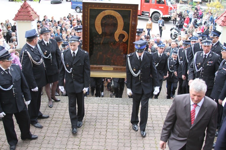 Strzygi. Nawiedzenie w parafii św. Stanisława BM