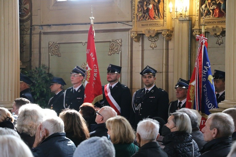Lekowo. Pogrzeb ks. Tadeusza Janowskiego