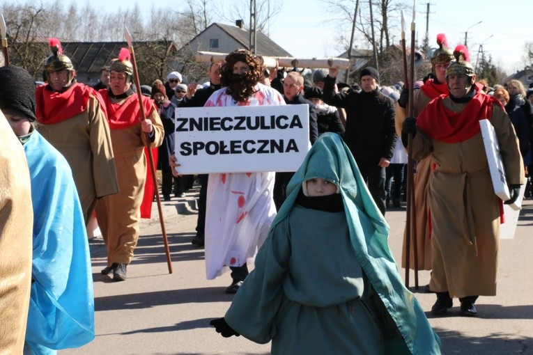 Droga Krzyżowa w Bogatem