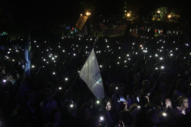 XXXIII Pielgrzymka młodzieży do Rostkowa