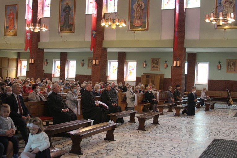 Abp Mieczysław Mokrzycki w Mławie. Cz. I