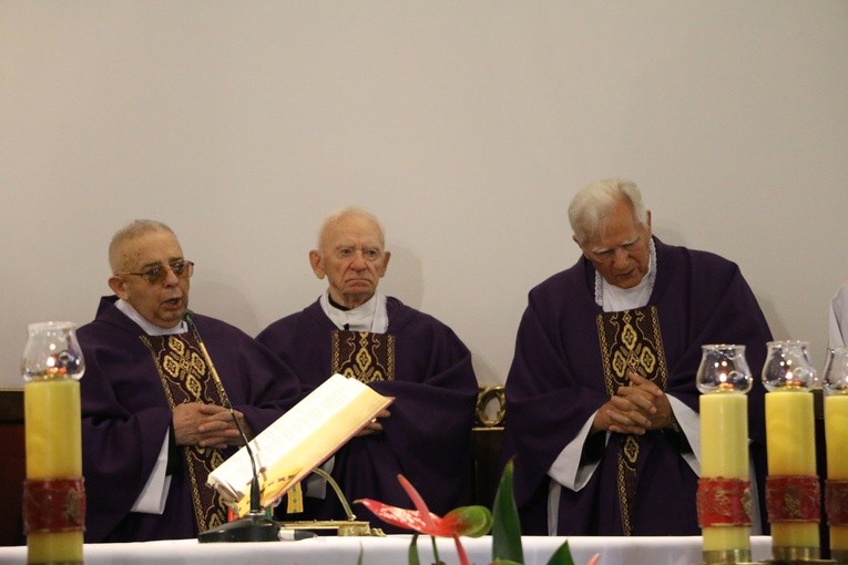Płońsk. Pogrzeb ks. Ludwika Jasińskiego