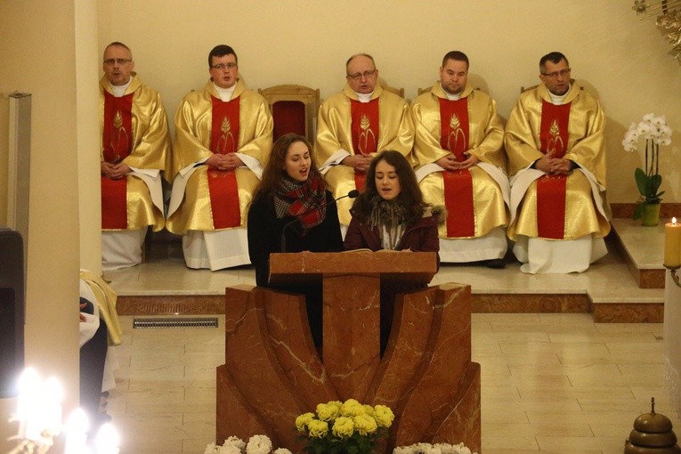 Symbole ŚDM - Iława, Brat Albert