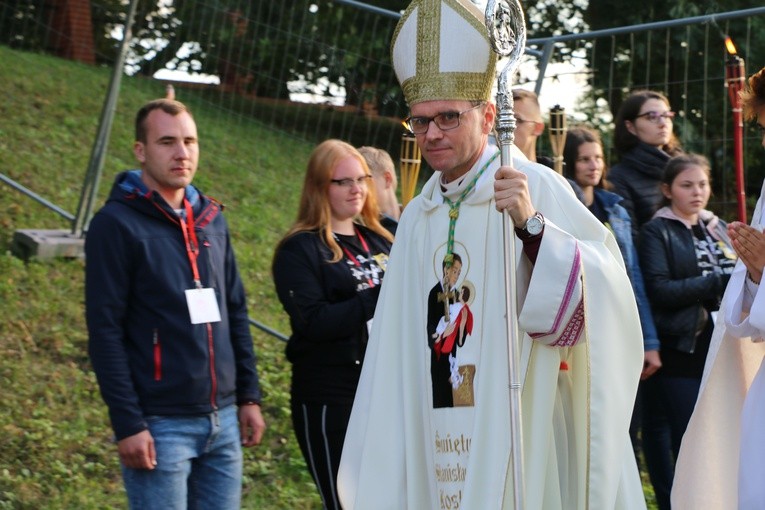 Rostkowo. Pielgrzymka młodzieży