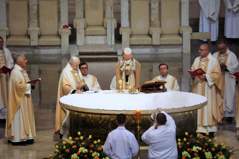 Katowice. Dzięczynienie za synod cz. 2
