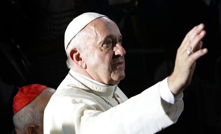 "Papież nie jest naiwnym pacyfistą"