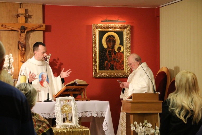 Ciechanów. Konferencja i modlitwa za chorych