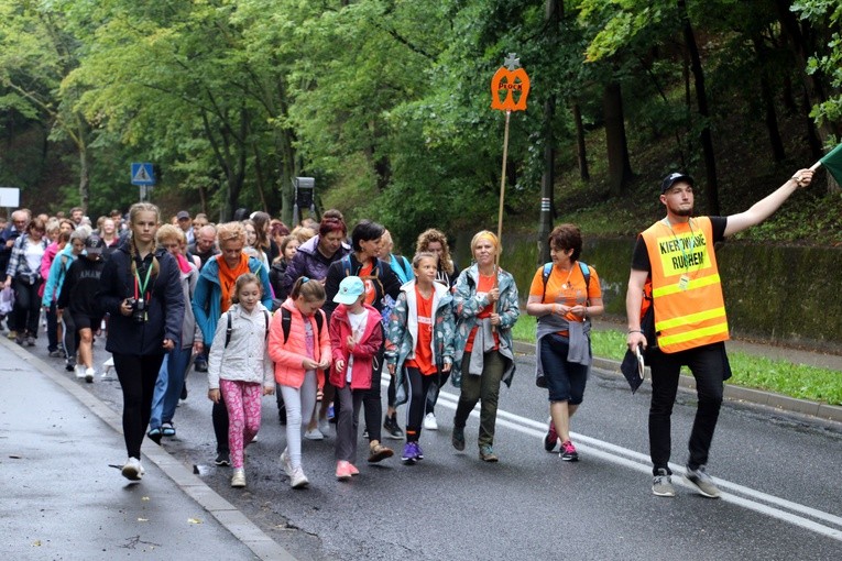 Płock. Pielgrzymka na Jasną Górę 2023 - wyjście