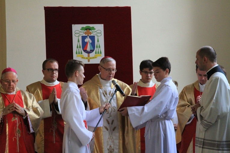 Poświęcenie kościoła w Płocku. Część 1