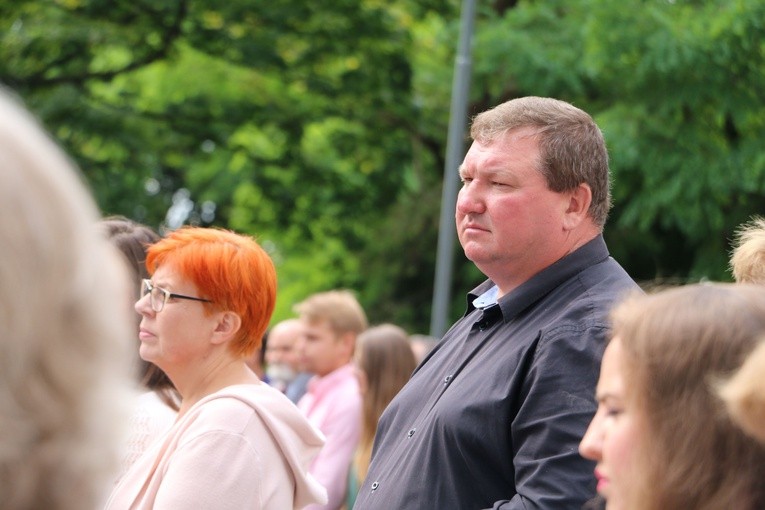 Czerwińsk. 50. rocznica koronacji obrazu Matki Bożej, cz. I