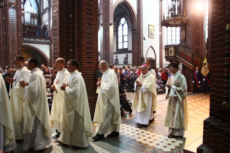 Pielgrzymka na Jasną Górę - wyjście z katedry