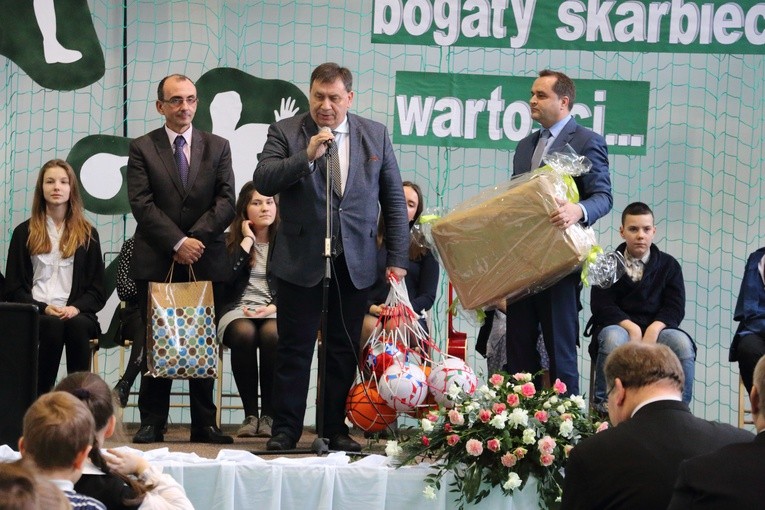 Zespół Szkół Katolickich w Malborku - poświęcenie sali gimnastycznej