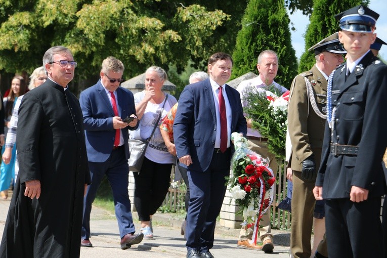 Łopacin. Rocznica mordu żołnierzy Armii Krajowej w Gutkowie