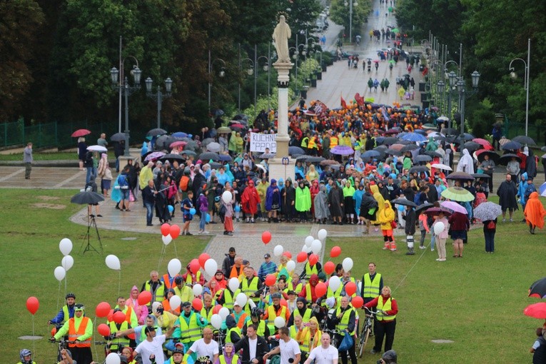 Pielgrzymka 2019. Wejście na Jasną Górę - część I