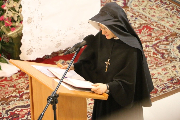 Płock. Święto Miłosierdzia w sanktuarium - cz. 2