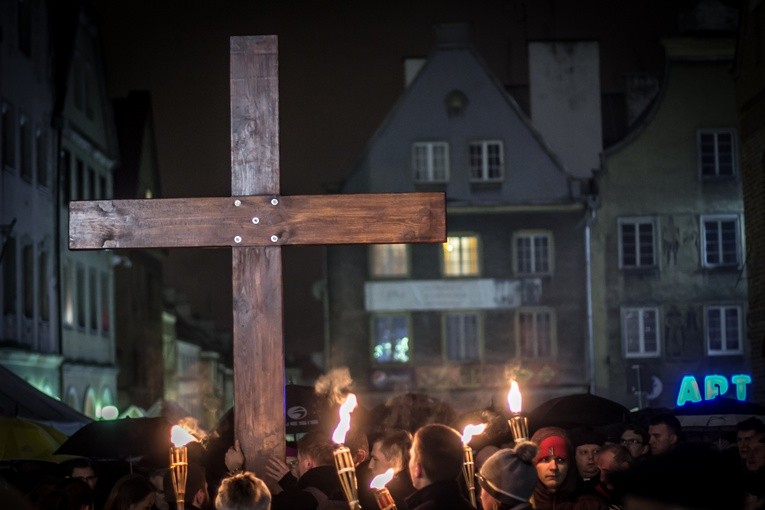 Droga Krzyżowa ulicami Olsztyna