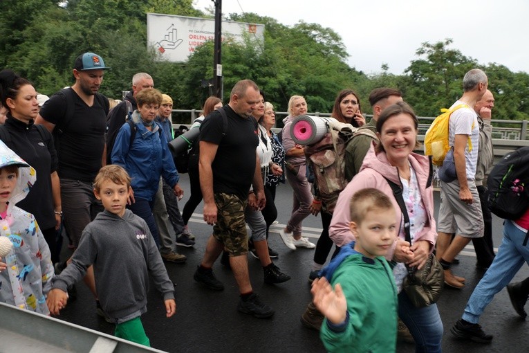 Płock. Pielgrzymka na Jasną Górę 2023 - wyjście