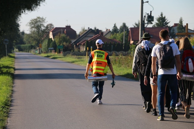 Młodzieżowa Piesza Pielgrzymka z Płońska do Czerwińska n. Wisłą