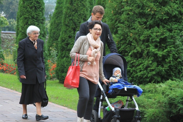 Małżonkowie jubilaci w Popowie. Część 1