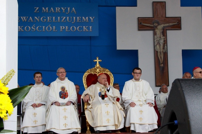 Pułtusk. Msza św. na rozpoczęcie nawiedzenia. Cz. 3
