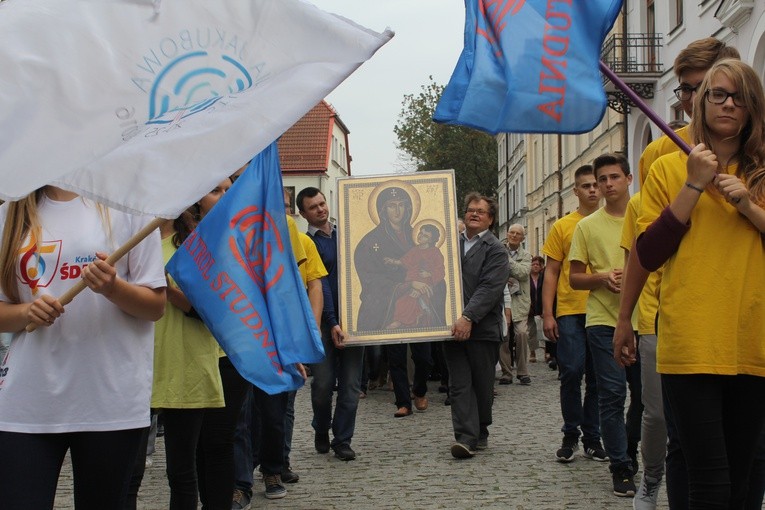 Znaki ŚDM w Płocku - Stary Rynek