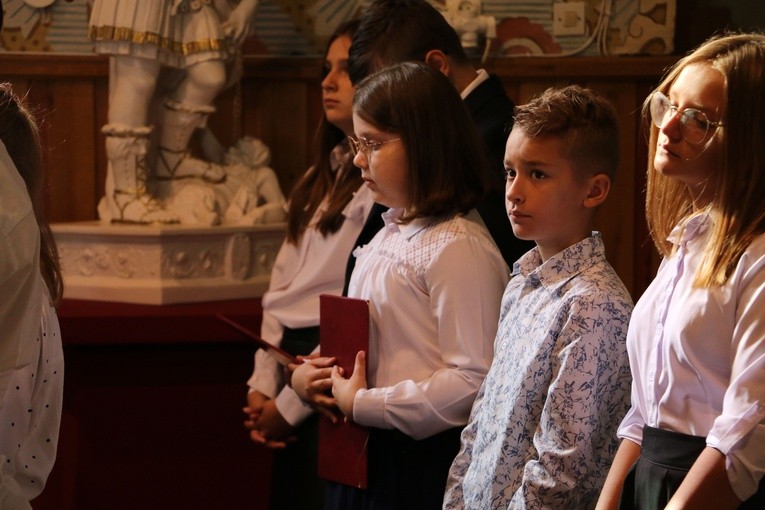 Uroczystości w SP im. Kardynała Stefana Wyszyńskiego w Siedlinie