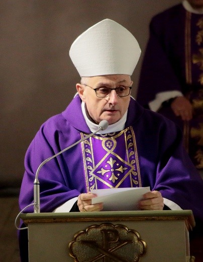 Msza pogrzebowa ks. prał. Żołnierkiewicza