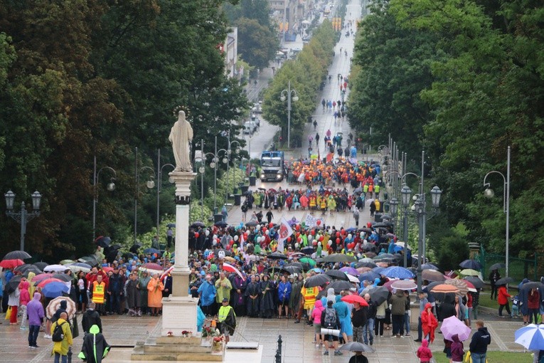 Pielgrzymka 2019. Wejście na Jasną Górę - część I