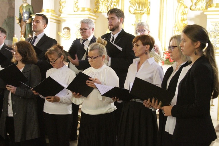 Byli alumni-żołnierze w Pomiechowie