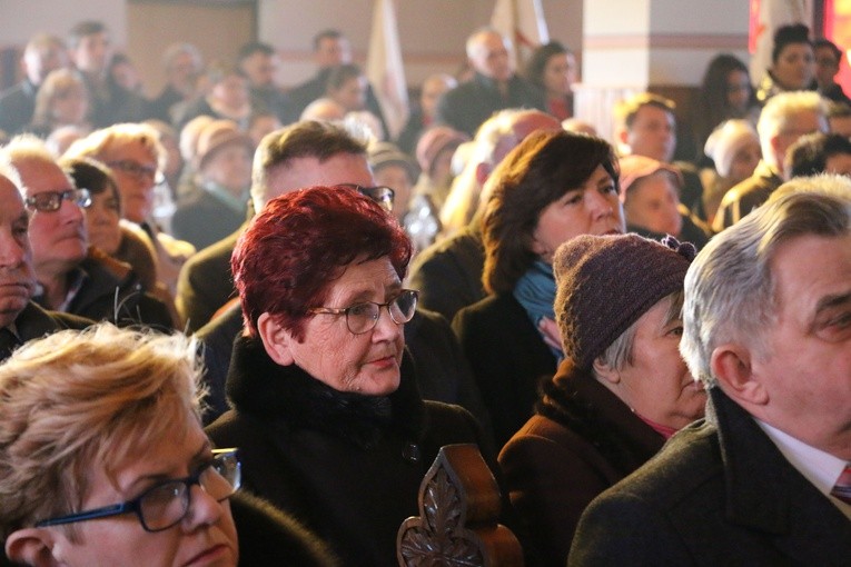 Nuna. Odsłonięcie pamiątkowej tablicy