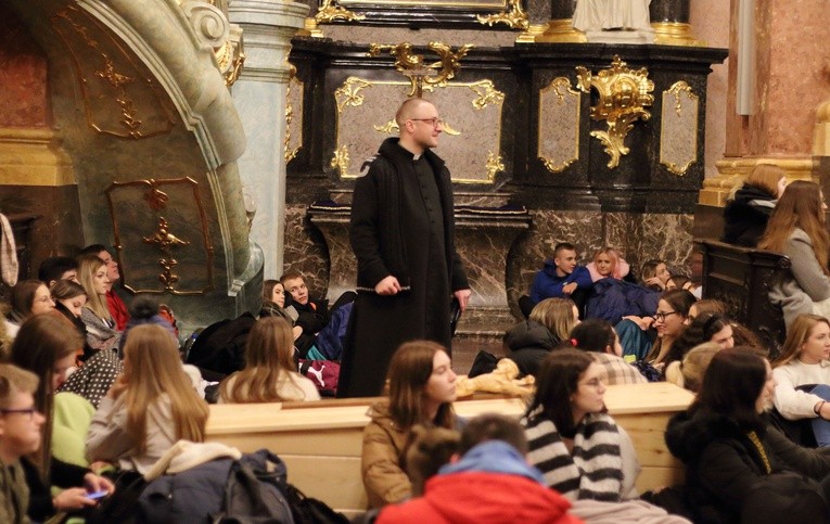 Jasna Góra - czuwanie maturzystów