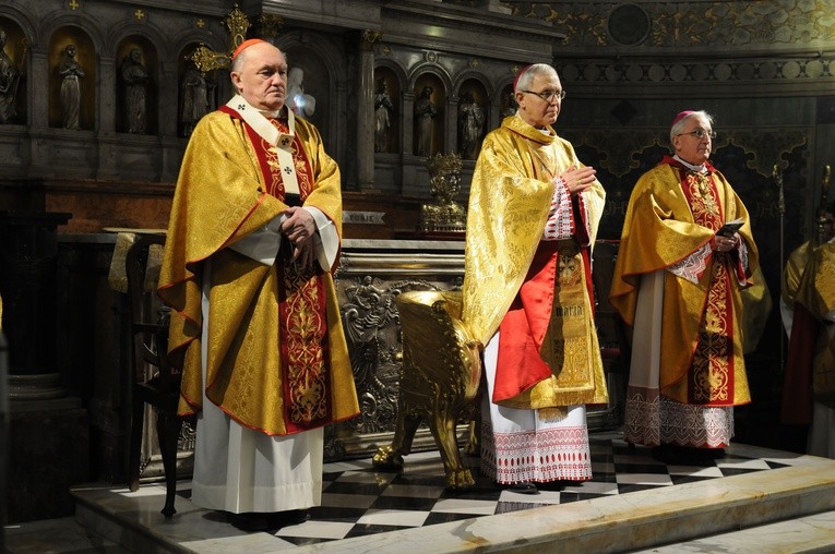 Święcenia biskupie w Płocku - cz. 1